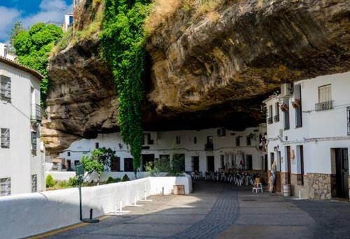 Vivienda Rural Los Tajos De Setenil Setenil De Las Bodegas Экстерьер фото